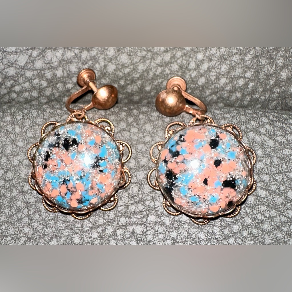 Elegant Vintage Multicolor Clip-On Earrings